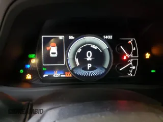 2024 Lexus UX with VIN JTHX6JBH5R2171624, listed as a Copart auction lot 48083695 with 4,231 mi miles and Salvage Title. Bid and sale history available at carsss.com. Image 9.