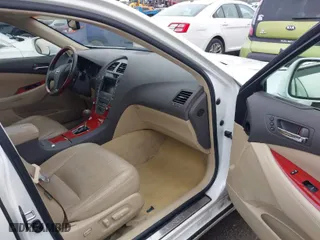 2007 Lexus ES 350 with VIN JTHBJ46GX72127675, listed as a IAAI auction lot 41987498 with 181,391 mi miles. Bid and sale history available at carsss.com. Image 5.