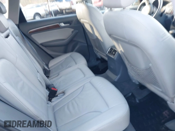 2015 Audi Q5 Premium Plus с VIN WA1DGAFP1FA006460, выставлен на аукционе IAAI как лот 40900762 с пробегом 121 611 миль миль и . История ставок и продаж доступна на DreamBid. Изображение 8.