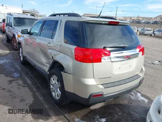 2010 GMC Terrain SLE-2 with VIN 2CTALDEW2A6361176, listed as a IAAI auction lot 41525393 with 111,821 mi miles. Bid and sale history available at carsss.com. Image 3.