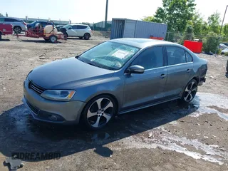 2011 Volkswagen Jetta SEL с VIN 3VWLZ7AJ9BM376079, выставлен на аукционе IAAI как лот 42388381 с пробегом 190 000 миль миль и . История ставок и продаж доступна на DreamBid. Изображение 18.