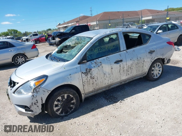 2016 Nissan Versa SV z VIN 3N1CN7AP5GL915381, wystawiony jako IAAI lot #42334410 z przebiegiem 86 373 mil mil oraz . Historia ofert i sprzedaży dostępna na DreamBid. Obrazek 2.