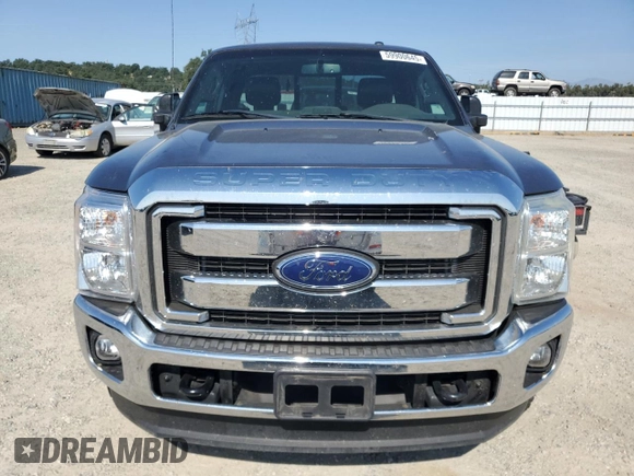 2013 Ford F-250 XL with VIN 1FT7X2BT2DEA39811, listed as a Copart auction lot 59900645 with 207,868 mi miles and Salvage title. Bid and sale history available at DreamBid. Image 5.