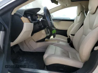 2018 Tesla Model S 75D with VIN 5YJSA1E28JF262521, listed as a Copart auction lot 43563035 with 48,377 mi miles and Salvage Title. Bid and sale history available at DreamBid. Image 7.