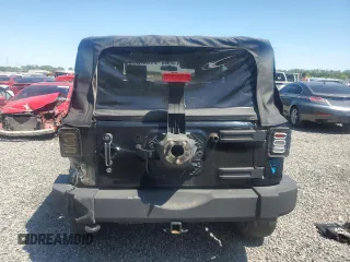 2010 Jeep Wrangler Sahara z VIN 1J4AA5D10AL204437, wystawiony jako Copart lot #50743665 z przebiegiem 211 585 mil mil oraz Szkoda całkowita • Salvage title. Historia ofert i sprzedaży dostępna na DreamBid. Obrazek 6.