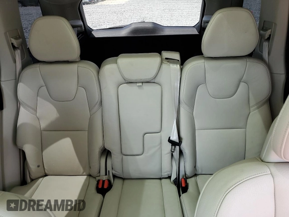 2018 Volvo XC90 Momentum z VIN YV4A22PK6J1216722, wystawiony jako Copart lot #51668285 z przebiegiem 69 136 mil mil oraz Szkoda całkowita • Salvage title. Historia ofert i sprzedaży dostępna na DreamBid. Obrazek 10.