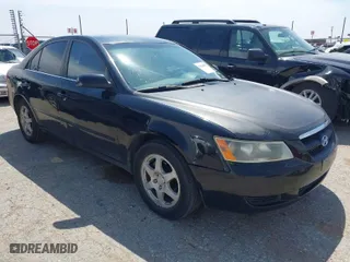 2007 Hyundai Sonata GLS with VIN 5NPET46C97H231272, listed as a IAAI auction lot 42024099 with 172,669 mi miles. Bid and sale history available at carsss.com. Image 1.
