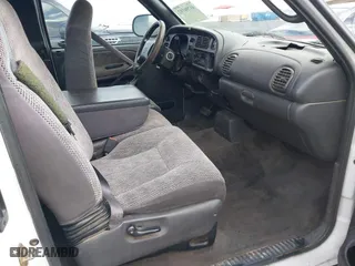 2001 Dodge Ram 1500 with VIN 3B7HC13Z01G211660, listed as a IAAI auction lot 41700102 with 150,037 mi miles. Bid and sale history available at carsss.com. Image 5.