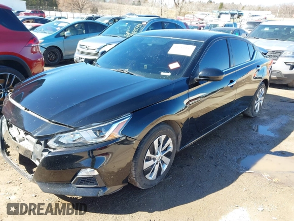 2020 Nissan Altima S z VIN 1N4BL4BVXLC275531, wystawiony jako IAAI lot #41711048 z przebiegiem 119 597 mil mil oraz . Historia ofert i sprzedaży dostępna na DreamBid. Obrazek 2.