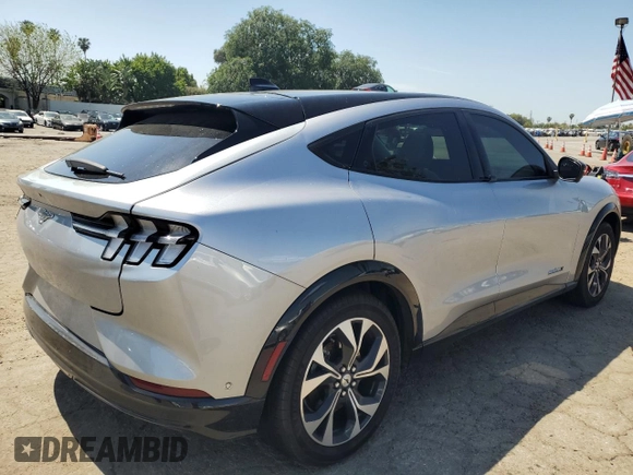 2021 Ford Mustang Mach-E Premium z VIN 3FMTK3R71MMA04498, wystawiony jako Copart lot #51796155 z przebiegiem 7 800 mil mil oraz Szkoda całkowita • Salvage title. Historia ofert i sprzedaży dostępna na DreamBid. Obrazek 3.