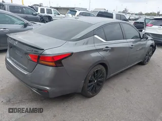 2022 Nissan Altima SR z VIN 1N4BL4CV7NN420272, wystawiony jako IAAI lot #41445103 z przebiegiem 48 685 mil mil oraz . Historia ofert i sprzedaży dostępna na DreamBid. Obrazek 4.
