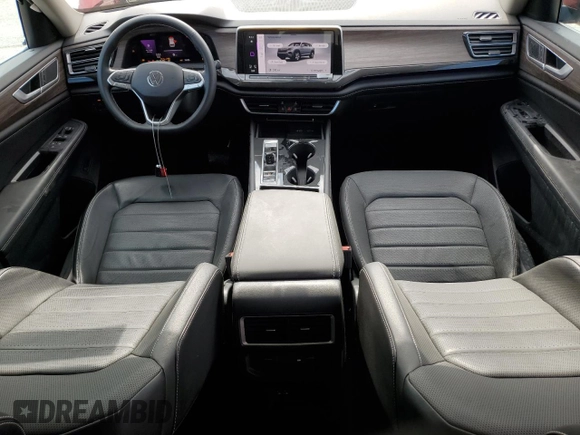 2024 Volkswagen Atlas SEL with VIN 1V2BR2CA3RC533646, listed as a Copart auction lot 56513415 with 10,498 mi miles and Clean title. Bid and sale history available at DreamBid. Image 8.
