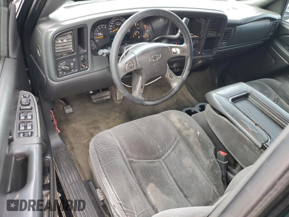 2005 Chevrolet Silverado 1500 LS z VIN 2GCEC13T451108111, wystawiony jako Copart lot #46171995 z przebiegiem 236 567 mil mil oraz Szkoda całkowita • Salvage title. Historia ofert i sprzedaży dostępna na DreamBid. Obrazek 8.