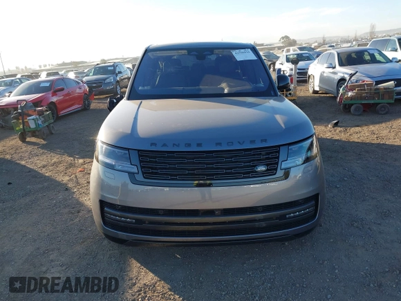2023 Land Rover Range Rover SE z VIN SALKP9E78PA086430, wystawiony jako IAAI lot #41336935 z przebiegiem 7 831 mil mil oraz . Historia ofert i sprzedaży dostępna na DreamBid. Obrazek 12.