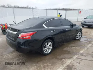 2015 Nissan Altima S with VIN 1N4AL3APXFN394083, listed as a IAAI auction lot 41537949 with 113,554 mi miles and . Bid and sale history available at DreamBid. Image 4.