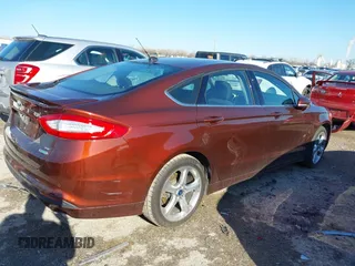 2015 Ford Fusion SE with VIN 3FA6P0HD8FR182977, listed as a IAAI auction lot 41758864 with 82,399 mi miles. Bid and sale history available at carsss.com. Image 4.