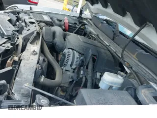 2008 Chevrolet Silverado 1500 1LT z VIN 2GCEC130981144726, wystawiony jako IAAI lot #42641422 z przebiegiem 135 790 mil mil oraz . Historia ofert i sprzedaży dostępna na DreamBid. Obrazek 23.