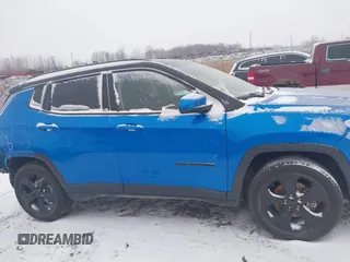 2020 Jeep Compass Altitude with VIN 3C4NJCBB6LT162547, listed as a IAAI auction lot 41362410 with 58,643 mi miles and . Bid and sale history available at carsss.com. Image 13.
