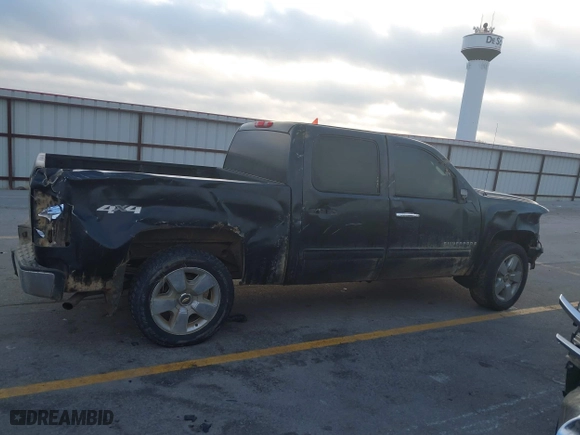 2009 Chevrolet Silverado 1500 LTZ with VIN 3GCEK33329G138137, listed as a IAAI auction lot 41145088 with 207,522 mi miles. Bid and sale history available at carsss.com. Image 14.