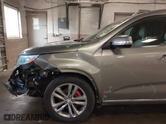 2015 Kia Sorento SX with VIN 5XYKWDA74FG617737, listed as a IAAI auction lot 41368050 with 96,763 mi miles. Bid and sale history available at carsss.com. Image 17.