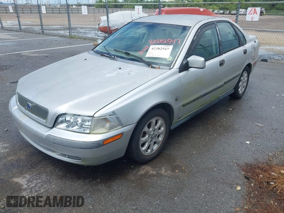 2002 Volvo S40 с VIN YV1VS295X2F817447, выставлен на аукционе IAAI как лот 42382547 с пробегом 206 718 миль миль и . История ставок и продаж доступна на DreamBid. Изображение 2.