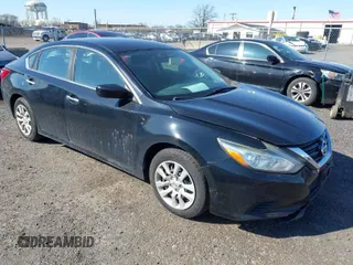 2016 Nissan Altima 2.5 S with VIN 1N4AL3APXGN320843, listed as a IAAI auction lot 41956427 with 152,493 mi miles. Bid and sale history available at carsss.com. Image 1.