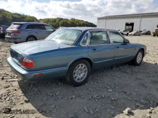 2000 Jaguar XJ with VIN SAJDA14C4YLF17633, listed as a Copart auction lot 74607544 with 89,114 mi miles and Clean Title. Bid and sale history available at carsss.com. Image 3.