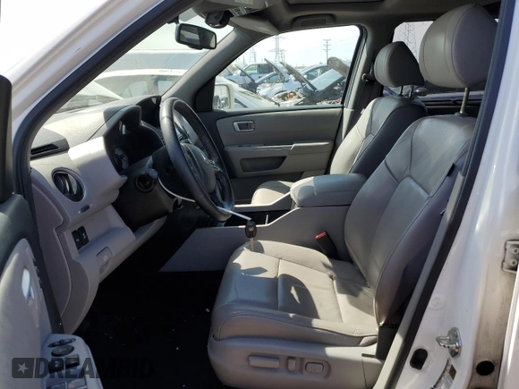 2013 Honda Pilot Touring with VIN 5FNYF4H94DB015989, listed as a Copart auction lot 52565905 with 108,152 mi miles and Salvage Title. Bid and sale history available at DreamBid. Image 7.