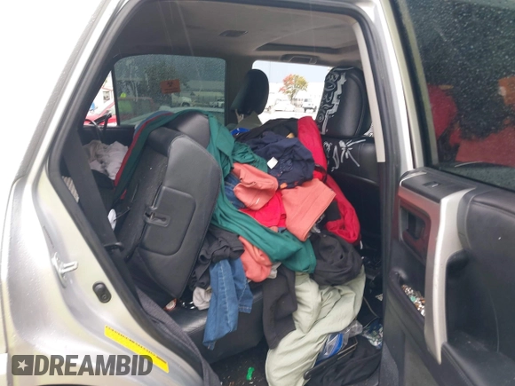 2010 Toyota 4Runner Trail with VIN JTEBU5JR5A5007873, listed as a IAAI auction lot 40946541 with 342,373 mi miles and . Bid and sale history available at DreamBid. Image 8.