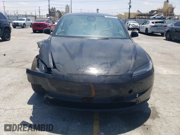 2025 Tesla Model 3 Long Range z VIN 5YJ3E1EA3SF975991, wystawiony jako Copart lot #55629765 z przebiegiem Nie podano mil oraz Szkoda całkowita • Salvage title. Historia ofert i sprzedaży dostępna na DreamBid. Obrazek 5.