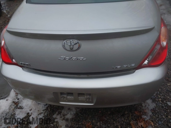 2005 Toyota Solara SE z VIN 4T1CA30P55U044550, wystawiony jako IAAI lot #41449372 z przebiegiem 127 501 mil mil oraz . Historia ofert i sprzedaży dostępna na DreamBid. Obrazek 16.