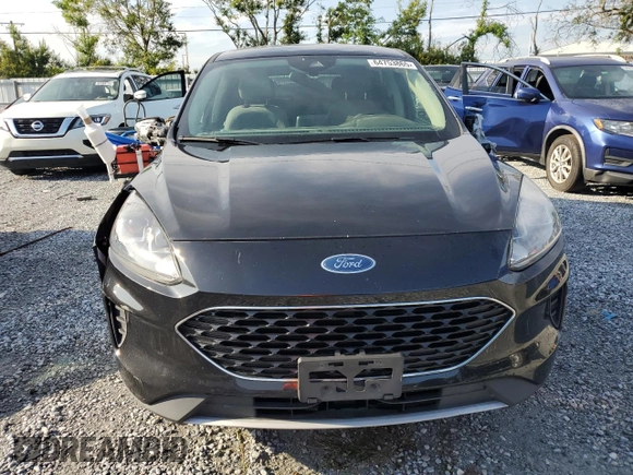 2020 Ford Escape SE z VIN 1FMCU9G60LUB71341, wystawiony jako Copart lot #64753865 z przebiegiem 138 490 mil mil oraz Czysty tytuł • Clean title. Historia ofert i sprzedaży dostępna na DreamBid. Obrazek 5.