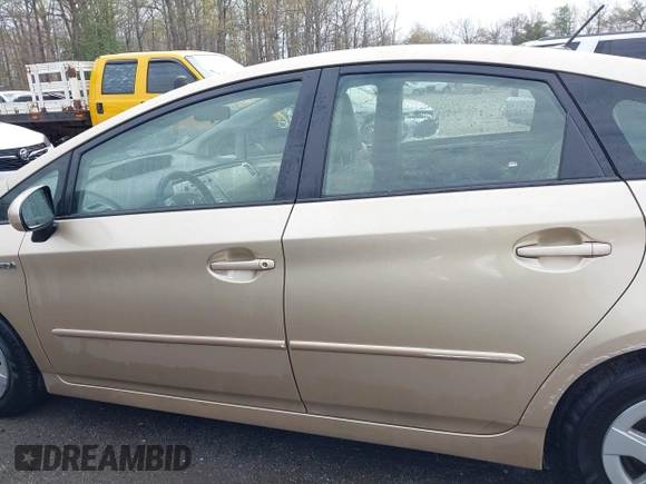 2011 Toyota Prius I with VIN JTDKN3DU3B1382269, listed as a IAAI auction lot 41982096 with 36,600 mi miles. Bid and sale history available at carsss.com. Image 15.