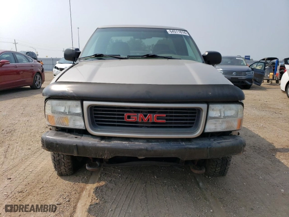 2001 GMC Sonoma SLS w/1SH Pkg with VIN 1GTDT19W618233552, listed as a Copart auction lot 64511814 with 97,794 mi miles and Salvage Title. Bid and sale history available at carsss.com. Image 5.