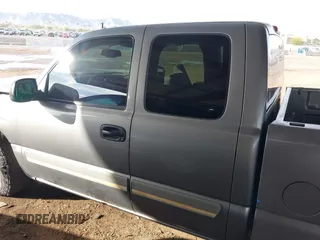 2007 Chevrolet Silverado 1500 LT1 with VIN 1GCEC19T37Z106304, listed as a IAAI auction lot 41789160 with 222,657 mi miles and . Bid and sale history available at DreamBid. Image 15.