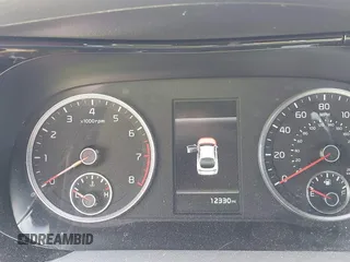 2024 Kia K5 GT-Line z VIN 5XXG64J28RG255382, wystawiony jako IAAI lot #41516382 z przebiegiem 12 330 mil mil oraz . Historia ofert i sprzedaży dostępna na DreamBid. Obrazek 7.