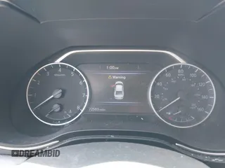 2017 Nissan Maxima SV z VIN 1N4AA6AP8HC400663, wystawiony jako IAAI lot #40285351 z przebiegiem 72 583 mil mil oraz . Historia ofert i sprzedaży dostępna na DreamBid. Obrazek 7.