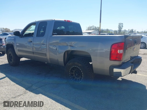 2009 Chevrolet Silverado 1500 with VIN 2GCEC290691114694, listed as a IAAI auction lot 41857504 with 188,705 mi miles and . Bid and sale history available at DreamBid. Image 3.