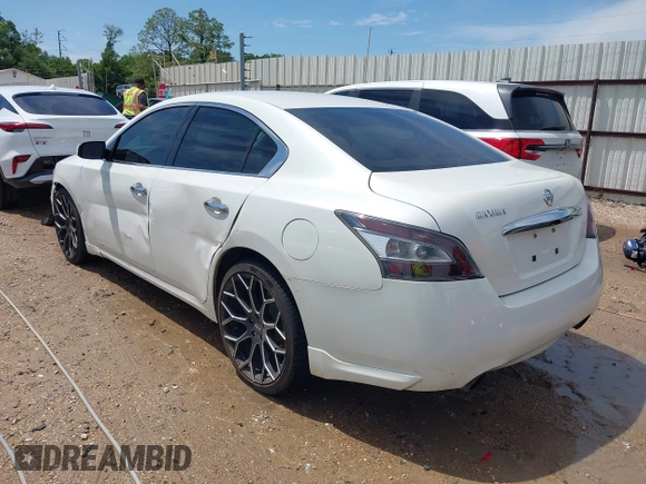 2013 Nissan Maxima S z VIN 1N4AA5AP7DC846176, wystawiony jako IAAI lot #42217332 z przebiegiem 213 503 mil mil oraz . Historia ofert i sprzedaży dostępna na DreamBid. Obrazek 3.