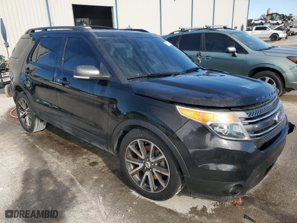 2015 Ford Explorer XLT with VIN 1FM5K7D81FGA83233, listed as a Copart auction lot 88721345 with 154,708 mi miles and Salvage Title. Bid and sale history available at carsss.com. Image 4.