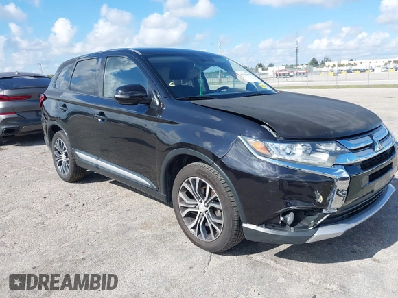 2018 Mitsubishi Outlander SE with VIN JA4AD3A33JZ055813, listed as a IAAI auction lot 41232885 with 126,457 mi miles and . Bid and sale history available at DreamBid. Image 6.