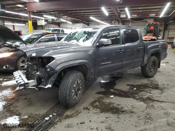 2017 Toyota Tacoma SR5 with VIN 3TMCZ5AN1HM071372, listed as a Copart auction lot 43270045 with 56,035 mi miles and Salvage Title. Bid and sale history available at carsss.com. Image 1.