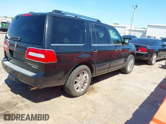 2010 Lincoln Navigator z VIN 5LMJJ2H59AEJ04450, wystawiony jako IAAI lot #42076939 z przebiegiem 87 117 mil mil oraz . Historia ofert i sprzedaży dostępna na DreamBid. Obrazek 4.