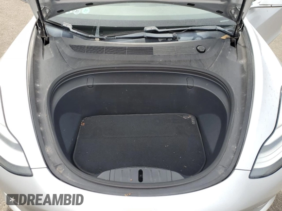 2018 Tesla Model 3 Long Range Battery with VIN 5YJ3E1EB8JF091116, listed as a Copart auction lot 43281485 with 58,677 mi miles and Salvage Title. Bid and sale history available at DreamBid. Image 11.