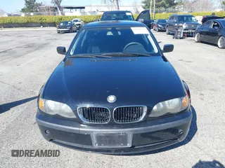2004 BMW 3 Series 325i with VIN WBAET37444NJ44065, listed as a IAAI auction lot 41830178 with 91,037 mi miles and . Bid and sale history available at DreamBid. Image 12.