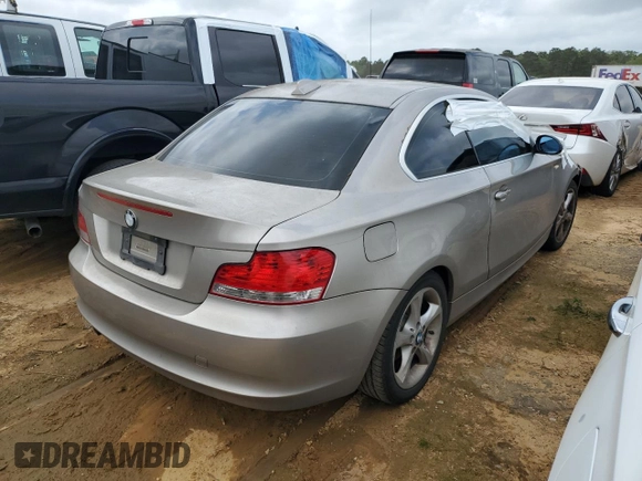 2009 BMW 1 Series 128i with VIN WBAUP935X9VF48421, listed as a Copart auction lot 50932845 with 189,072 mi miles and Salvage title. Bid and sale history available at DreamBid. Image 3.