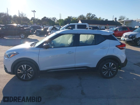 2019 Nissan Kicks S with VIN 3N1CP5CU4KL477933, listed as a IAAI auction lot 41665355 with 54,782 mi miles. Bid and sale history available at carsss.com. Image 15.