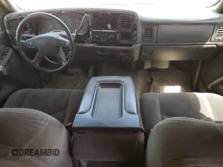 2003 Chevrolet Silverado 1500HD LS z VIN 1GCGC13U33F194292, wystawiony jako Copart lot #57865835 z przebiegiem 237 989 mil mil oraz Szkoda całkowita • Salvage title. Historia ofert i sprzedaży dostępna na DreamBid. Obrazek 8.