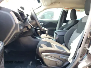 2016 Jeep Cherokee Sport с VIN 1C4PJLAB0GW249838, выставлен на аукционе Copart как лот 62349305 с пробегом 208 192 миль миль и Списание • Salvage title. История ставок и продаж доступна на DreamBid. Изображение 7.