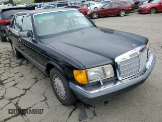 1990 Mercedes-Benz 420 with VIN WDBCA35E8LA539818, listed as a Copart auction lot 45764444 with 219,036 mi miles and Salvage Title. Bid and sale history available at carsss.com. Image 4.